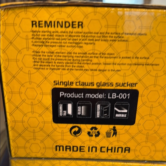 Set of 4 Single Claws Glass Sucker Yellow - Picture 2 of 3